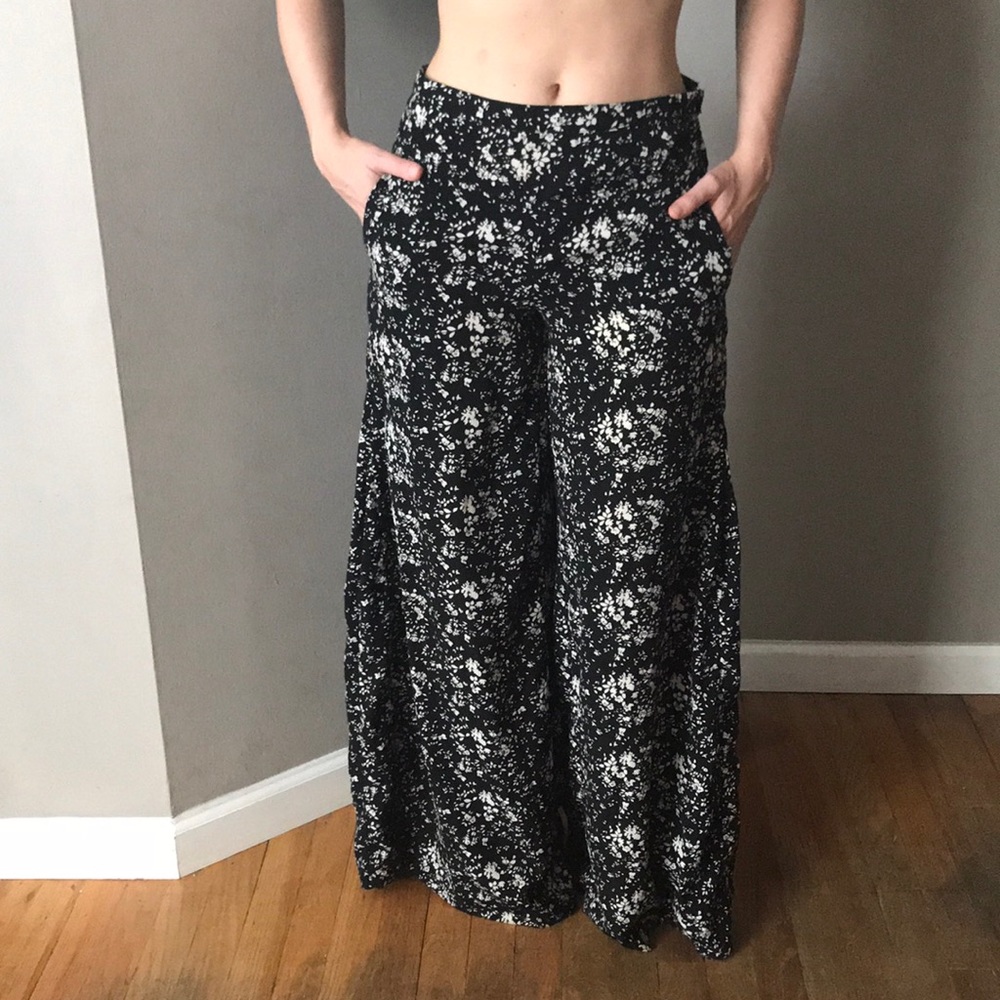 Charlotte Russe wide leg pants